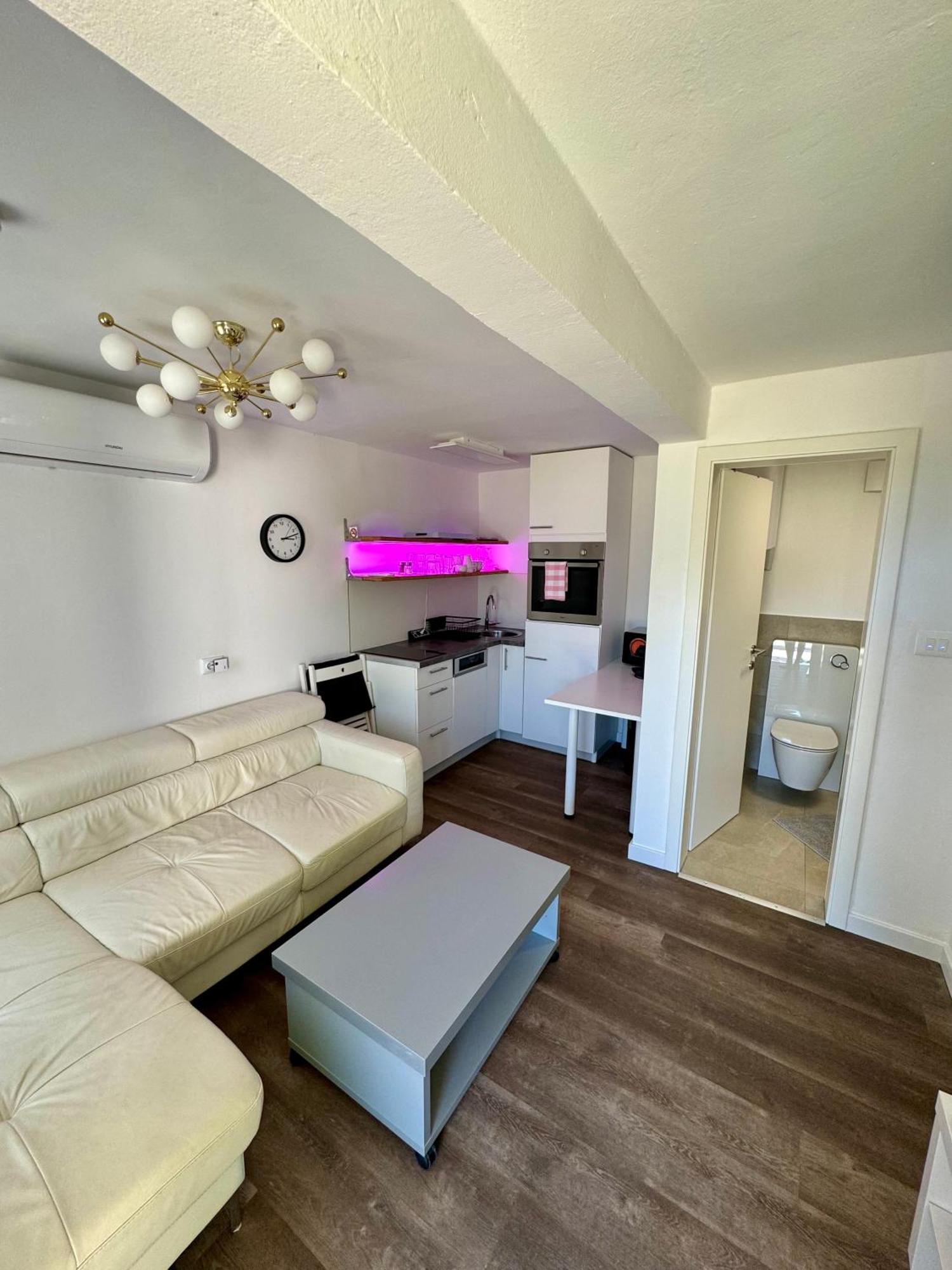 מדולין Enna Apartment B Meerblick Perfect Location מראה חיצוני תמונה