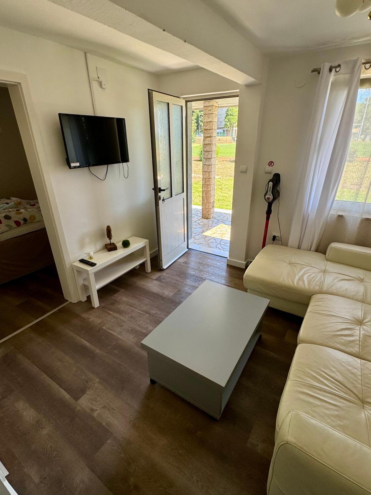מדולין Enna Apartment B Meerblick Perfect Location מראה חיצוני תמונה